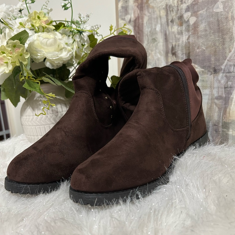 NEW Olivia Miller Suede Tall Women's Boots- Brown, Size 11